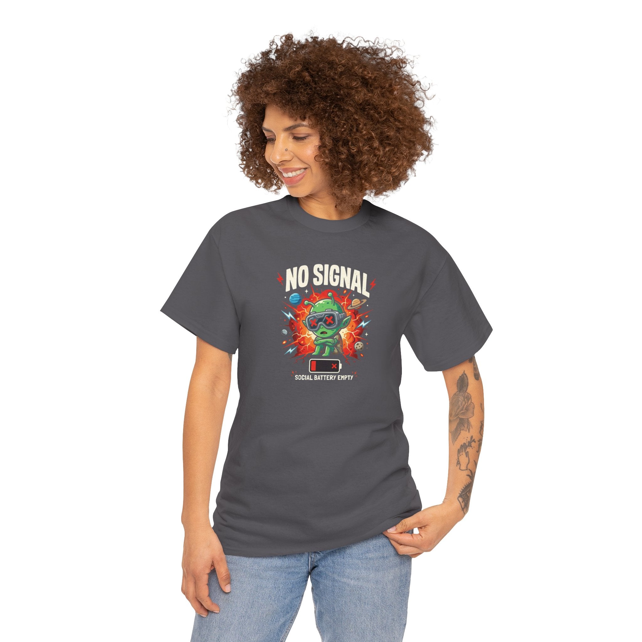 No Signal Alien Cartoon Tee | Retro TV, Glitch Art, Space Humor